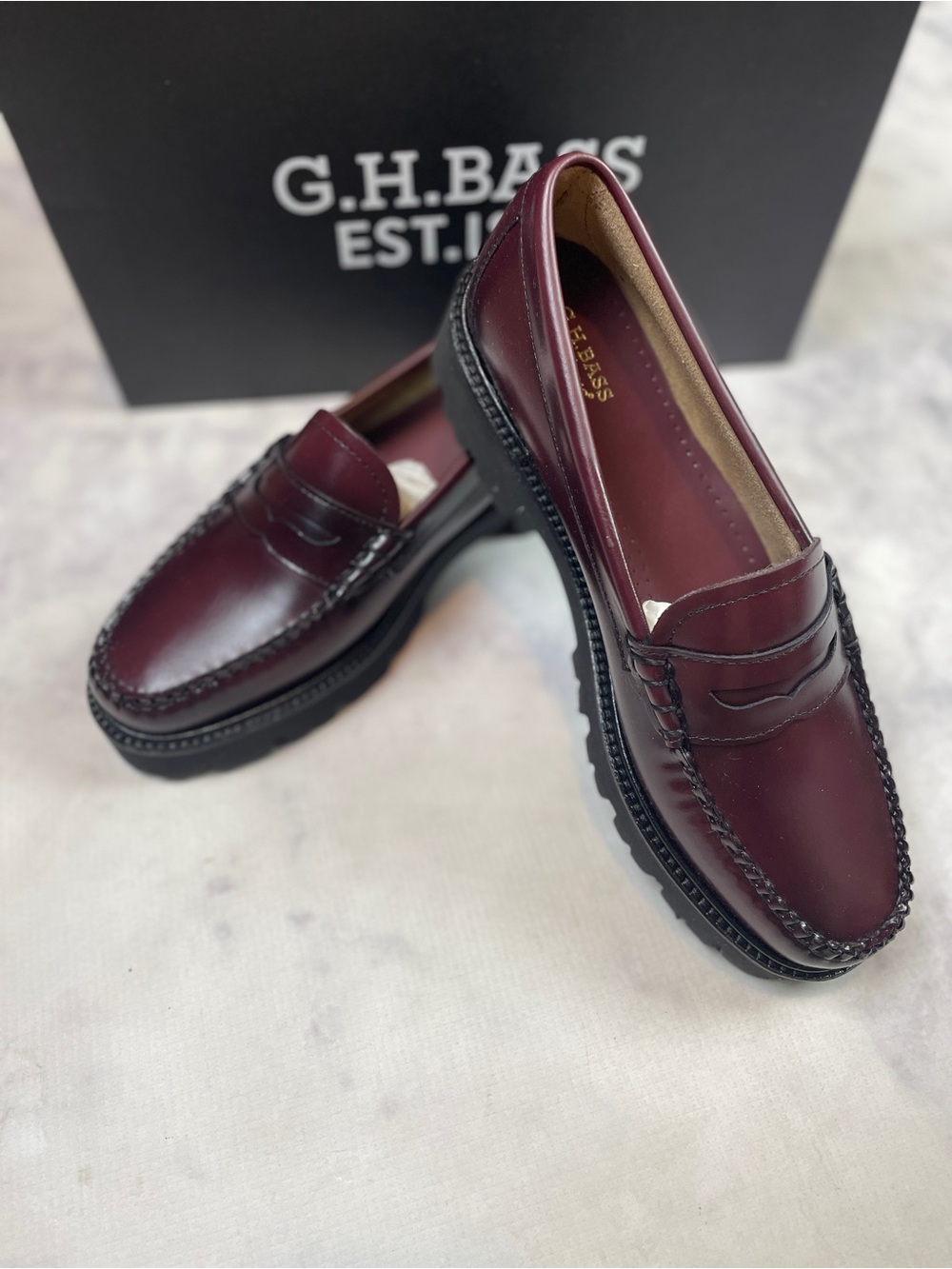 G.H. BASS Whitney Super Lug Penny Loafers Burgundy Wine NWB 8.5